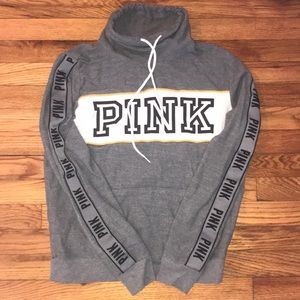 Size M pink sweatshirt perfect condition